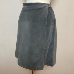 SUEDE GAP WRAP SKIRT SIZE 6